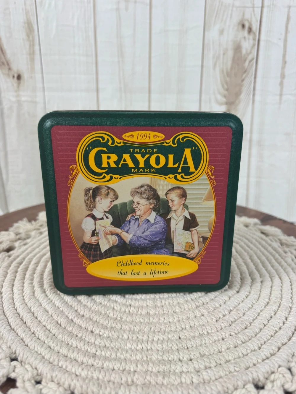 Crayola Vintage Keepsake Tin - Green & Burgundy includes 64 crayons.
